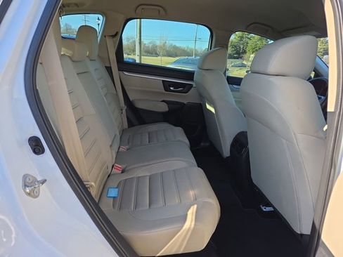 Used 2019 Honda CR-V LX image 14