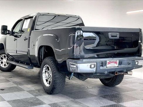 Used 2008 GMC Sierra 2500 SLT w/ Convenience Package AWD/4WD image 9