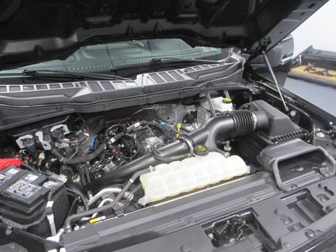 Used 2025 Ford F150 XLT w/ Equipment Group 301A Standard AWD/4WD image 37
