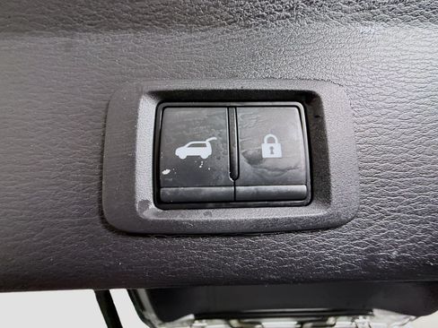 Used 2023 Mitsubishi Outlander SE FWD image 43
