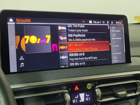 Certified 2023 BMW X4 xDrive30i w/ Premium Package image 17