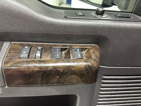 Used 2015 Ford F250 Platinum AWD/4WD image 21