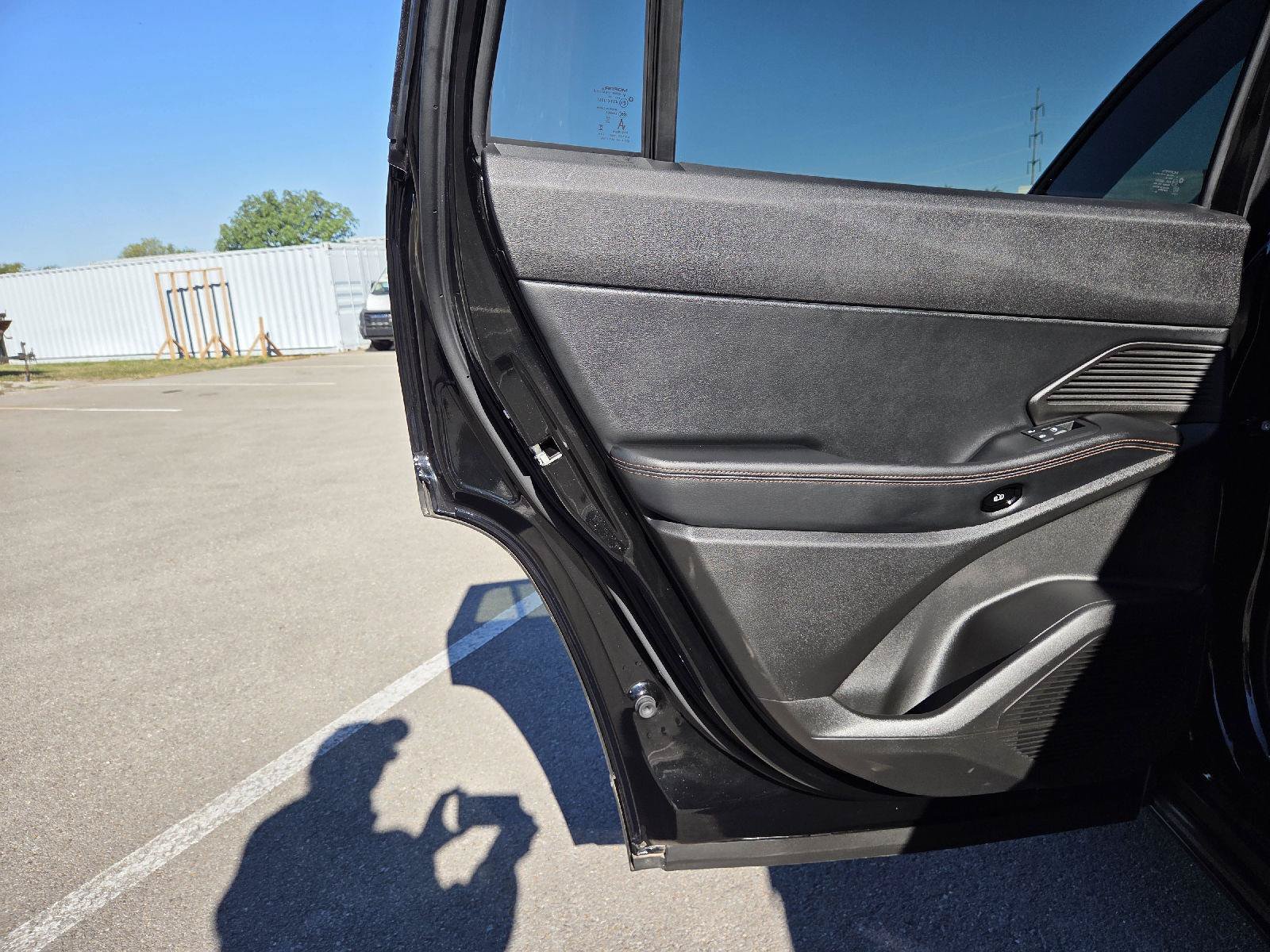 Used 2026 Jeep Cherokee Limited AWD/4WD image 28