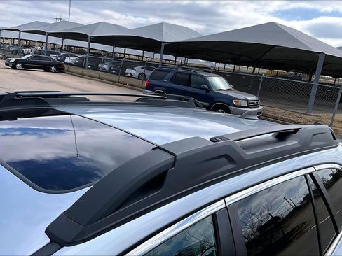 Used 2023 Subaru Outback Premium image 33