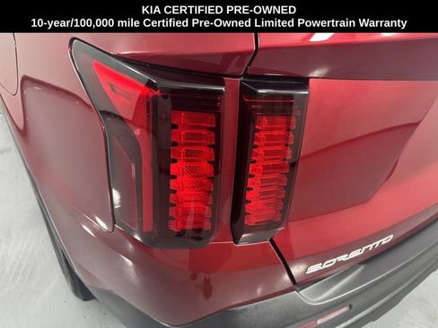 Certified 2023 Kia Sorento LX AWD/4WD image 28