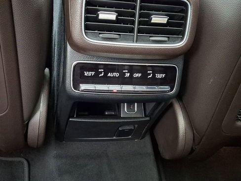Used 2023 Mercedes-Benz GLS 450 4MATIC image 12