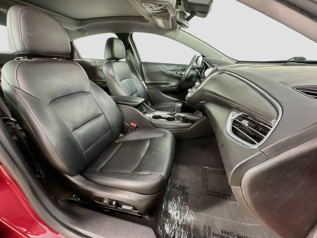 Used 2017 Chevrolet Malibu LT w/ Leather Package FWD image 35