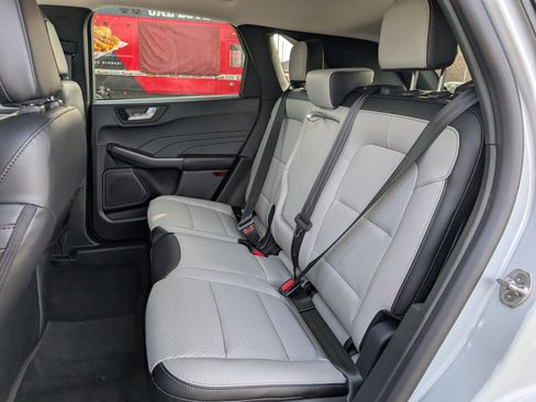 New 2026 Ford Escape PHEV image 24