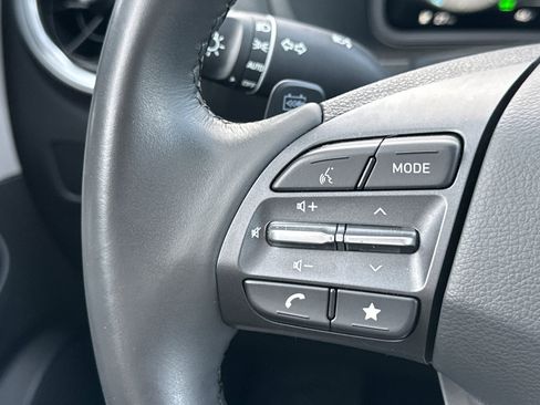 Certified 2022 Hyundai Kona SEL w/ Convenience Package image 34