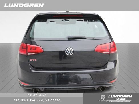 Used 2017 Volkswagen Golf 4-Door image 36