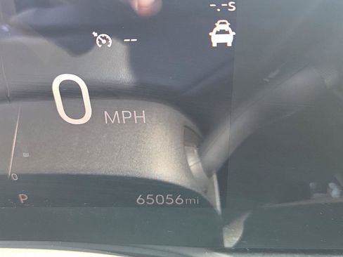 Used 2024 Buick Encore GX Sport Touring AWD/4WD image 29