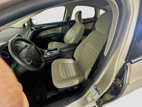 Used 2018 Ford Fusion S FWD image 13