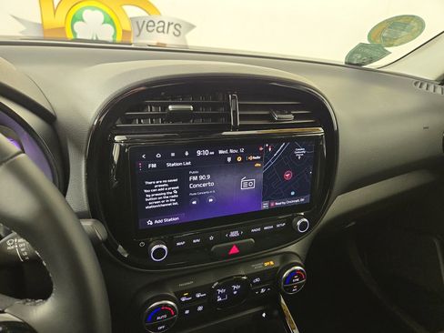 Used 2025 Kia Soul EX image 19