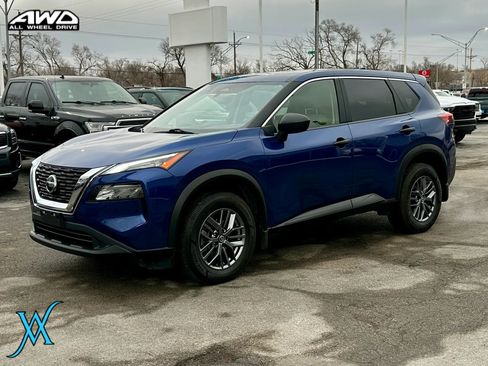 Used 2021 Nissan Rogue S AWD/4WD image 3