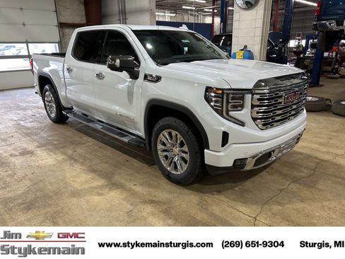 New 2026 GMC Sierra 1500 Denali w/ Technology Package AWD/4WD image 14