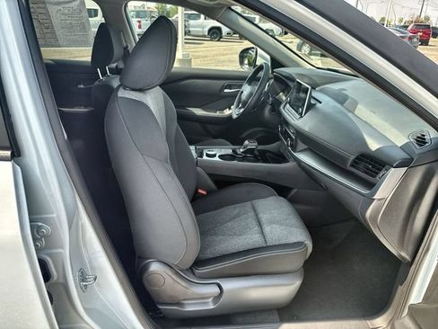 Used 2026 Nissan Rogue SV AWD/4WD image 23