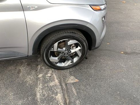 Certified 2023 Hyundai Venue SEL image 26