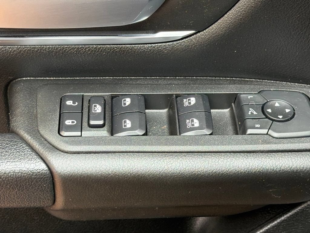 Used 2025 RAM 1500 Lone Star AWD/4WD image 21
