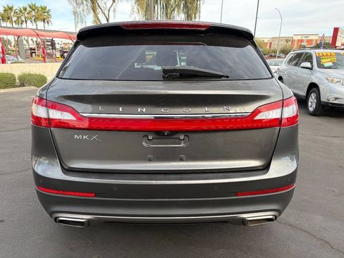Used 2017 Lincoln MKX Reserve image 7