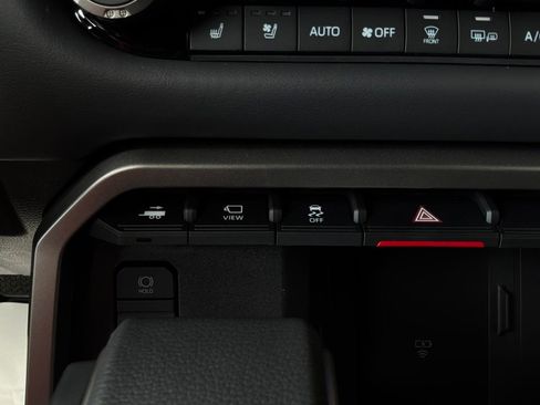 New 2026 Toyota Sequoia Platinum AWD/4WD image 31
