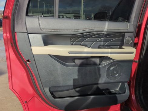 Used 2019 Ford Expedition Max Platinum image 47