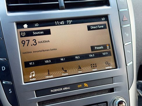 Used 2017 Lincoln MKZ Reserve w/ Technology Package image 31