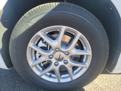 New 2025 Chrysler Pacifica Select image 37
