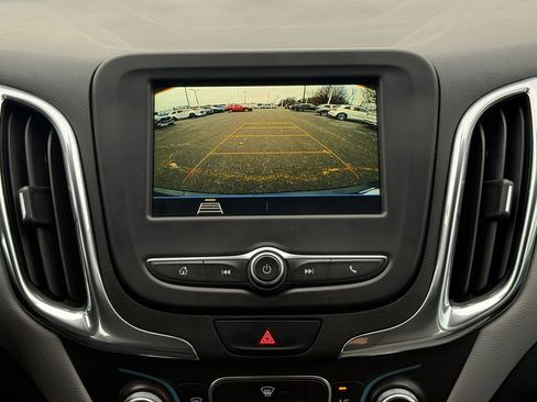 Used 2019 Chevrolet Equinox LS image 15