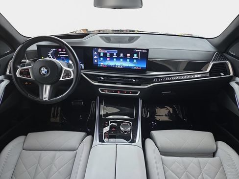 Used 2024 BMW X5 xDrive40i w/ M Sport Package AWD/4WD image 12