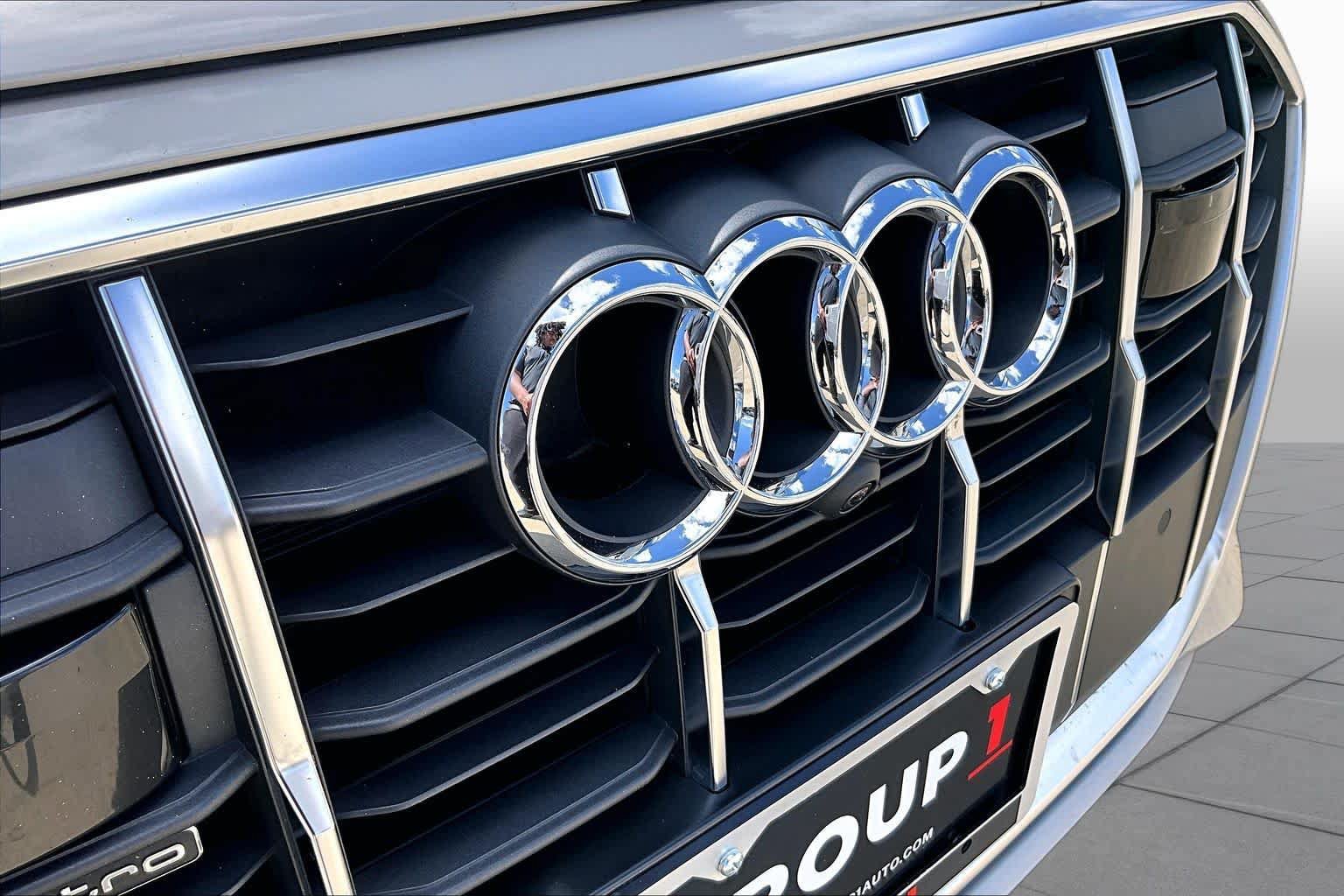Used 2022 Audi Q7 3.0T Prestige AWD/4WD image 30