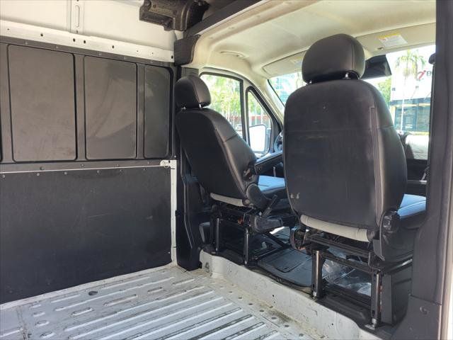 Used 2023 RAM ProMaster 2500 FWD image 13