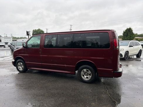 Used 2001 Chevrolet Express 1500 LT RWD image 10