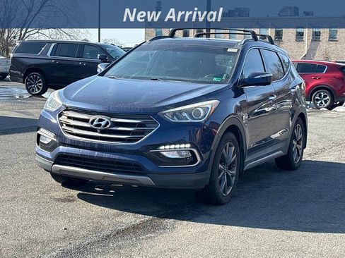 Used 2018 Hyundai Santa Fe Sport image 1