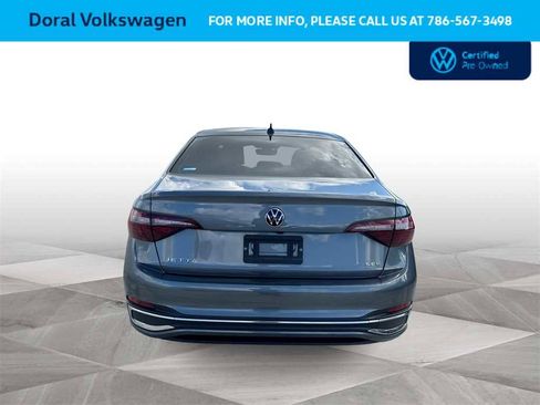 Used 2024 Volkswagen Jetta SEL image 7
