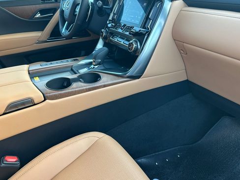 New 2025 Lexus LX 700h Luxury image 13