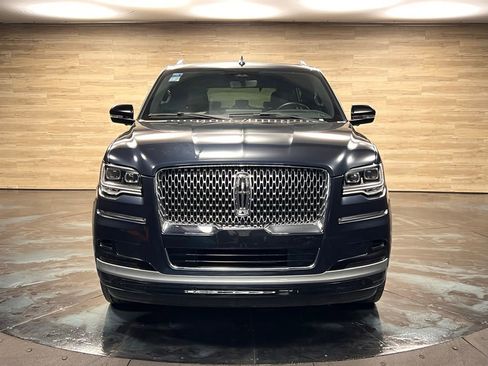 Used 2022 Lincoln Navigator Reserve image 5