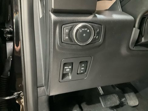 Used 2020 Ford F150 XLT w/ Equipment Group 302A Luxury AWD/4WD image 27