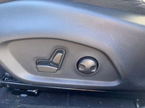 Used 2022 Jeep Compass Limited w/ Elite Group image 10