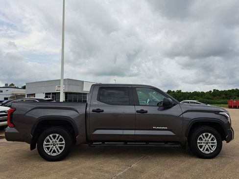 Used 2024 Toyota Tundra SR5 RWD image 4
