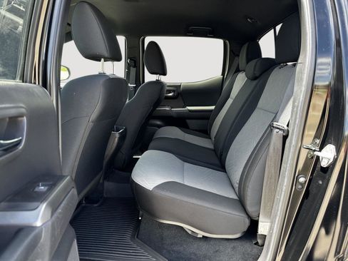 Used 2023 Toyota Tacoma TRD Sport w/ Advanced Technology Package AWD/4WD image 19