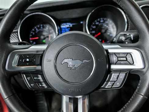 Used 2016 Ford Mustang Coupe image 23