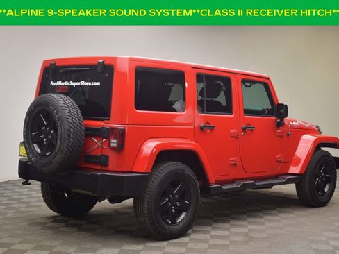 Used 2015 Jeep Wrangler Unlimited Sahara image 8