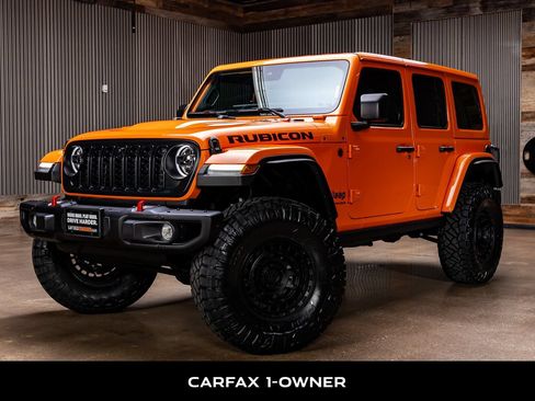Used 2025 Jeep Wrangler Unlimited Rubicon AWD/4WD image 5