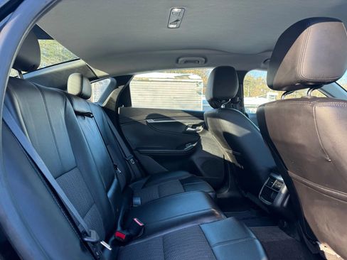 Used 2016 Chevrolet Impala LT image 14
