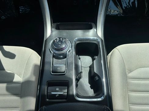 Used 2018 Ford Fusion S FWD image 33