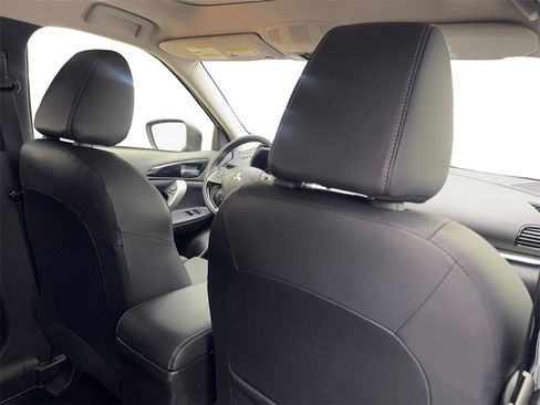 Used 2024 Mitsubishi Eclipse Cross SE image 41