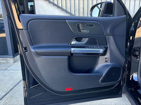 Used 2025 Mercedes-Benz GLB 250 image 20
