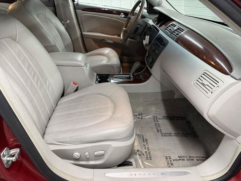 Used 2010 Buick Lucerne CXL FWD image 31