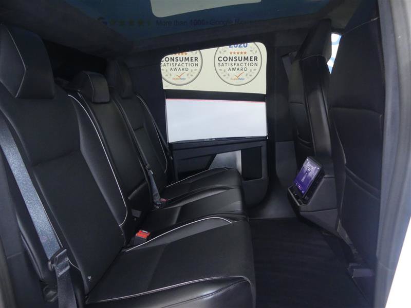 Used 2024 Tesla Cybertruck AWD Crew Cab image 19