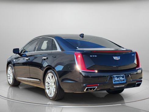 Used 2019 Cadillac XTS Luxury FWD image 3